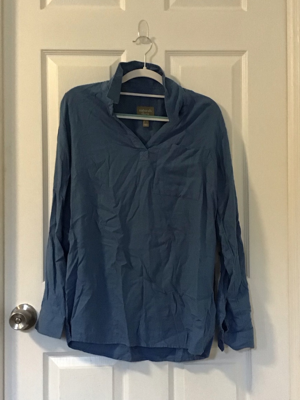 NWOT!Light Blue Women's Long-Sleeve V-Neck Blouse